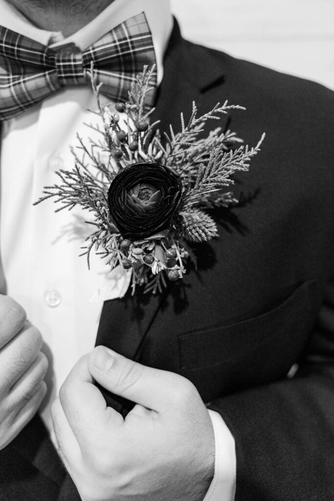 Grooms' boutonniere