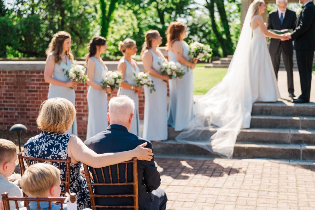 Wedding ceremony at Gardencourt in Louisville, KY